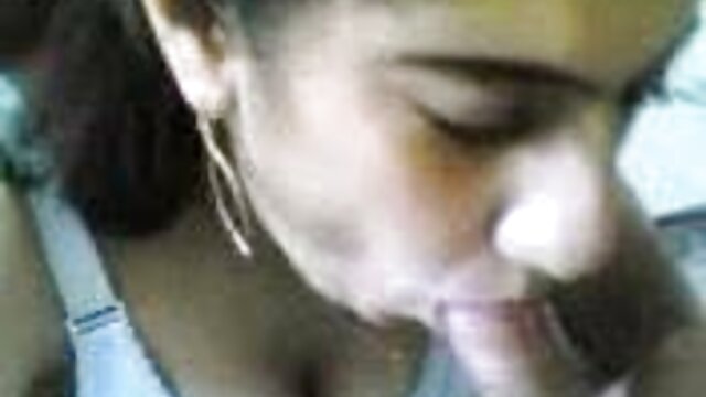 यी nymphos सँग अद्भुत blowjob कौशल छ र तिनीहरू नरक जस्तै तातो छन्
